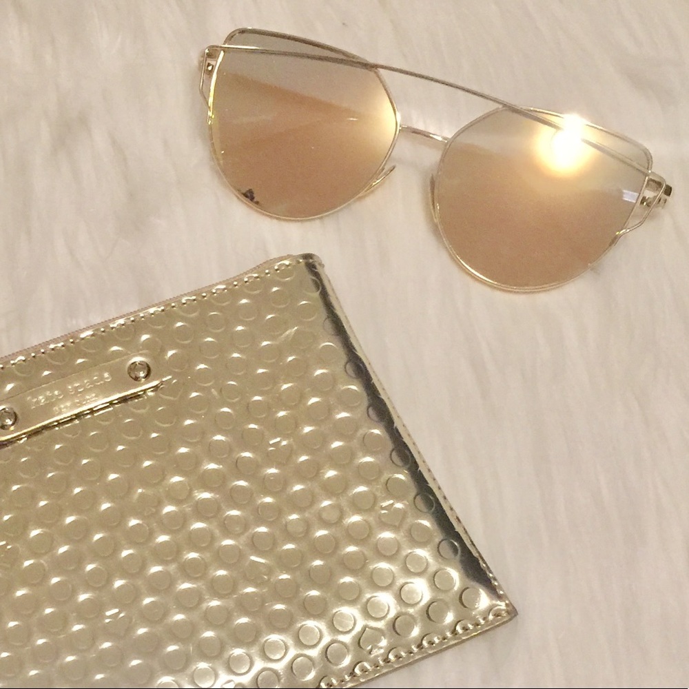 Pink and gold fashion sunglasses ☀️😎💕Soon!! 👀👀